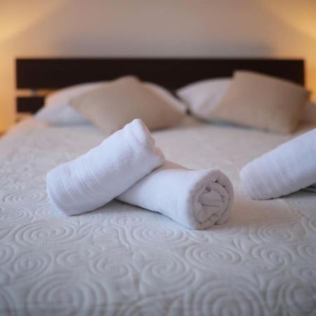 Luxury Apartment Petra With Private Pool 자다르 외부 사진